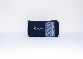Portfard, Atelier Diversis, handmade, bleumarin/alb cu broderie Romania